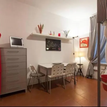 Lovely Flat In Duomo Apartment Mailand